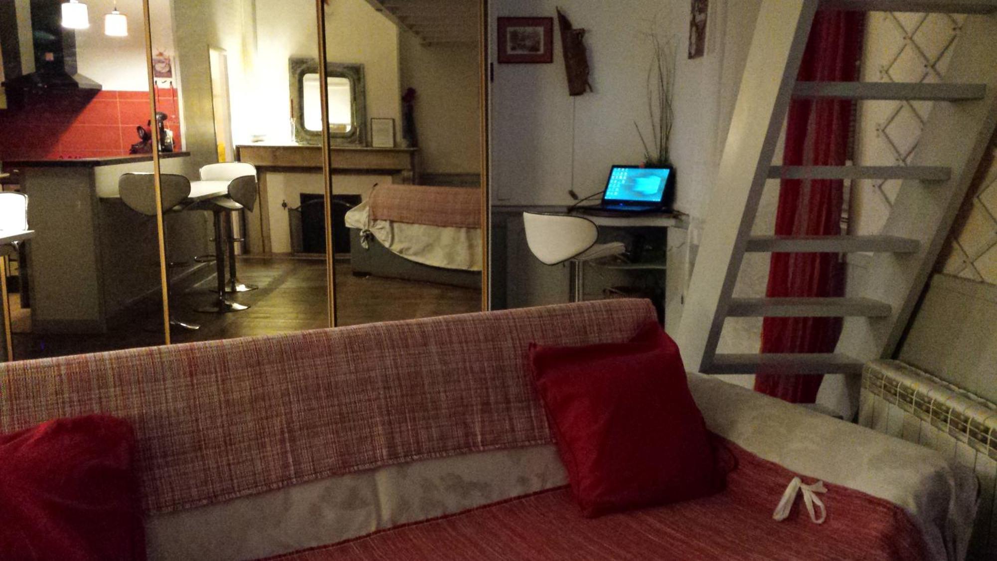 Coquet Studio En Mezzanine Nuit Pour 2 Personnes سانت-غيرونز المظهر الخارجي الصورة