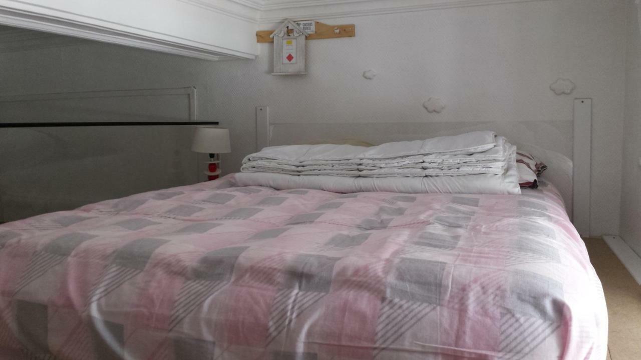 Coquet Studio En Mezzanine Nuit Pour 2 Personnes سانت-غيرونز المظهر الخارجي الصورة