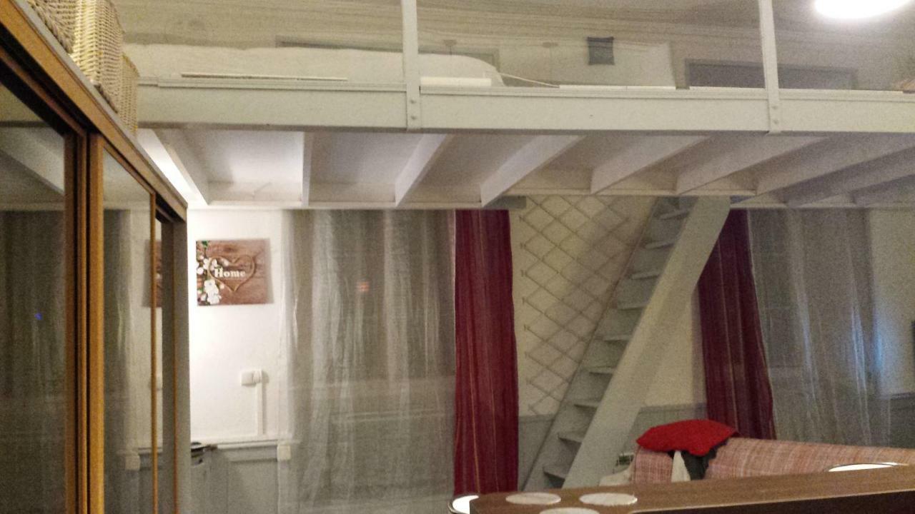 Coquet Studio En Mezzanine Nuit Pour 2 Personnes سانت-غيرونز المظهر الخارجي الصورة