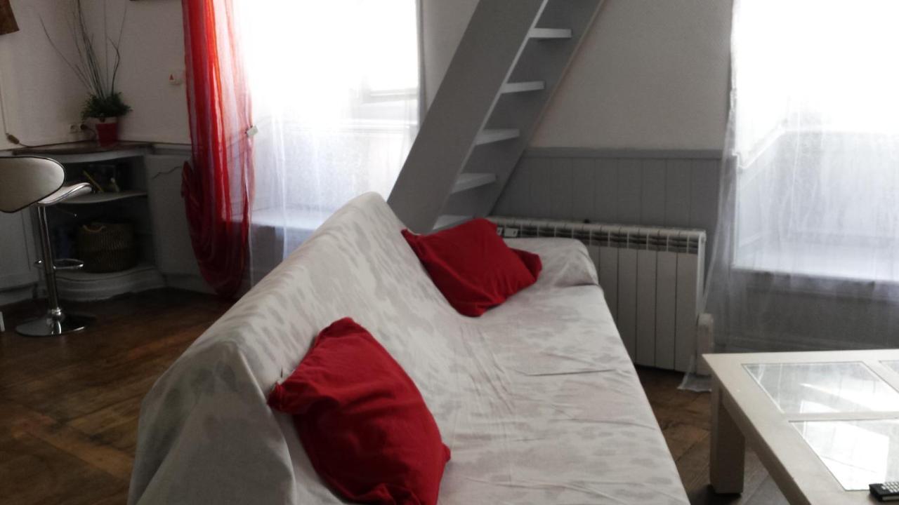 Coquet Studio En Mezzanine Nuit Pour 2 Personnes سانت-غيرونز المظهر الخارجي الصورة